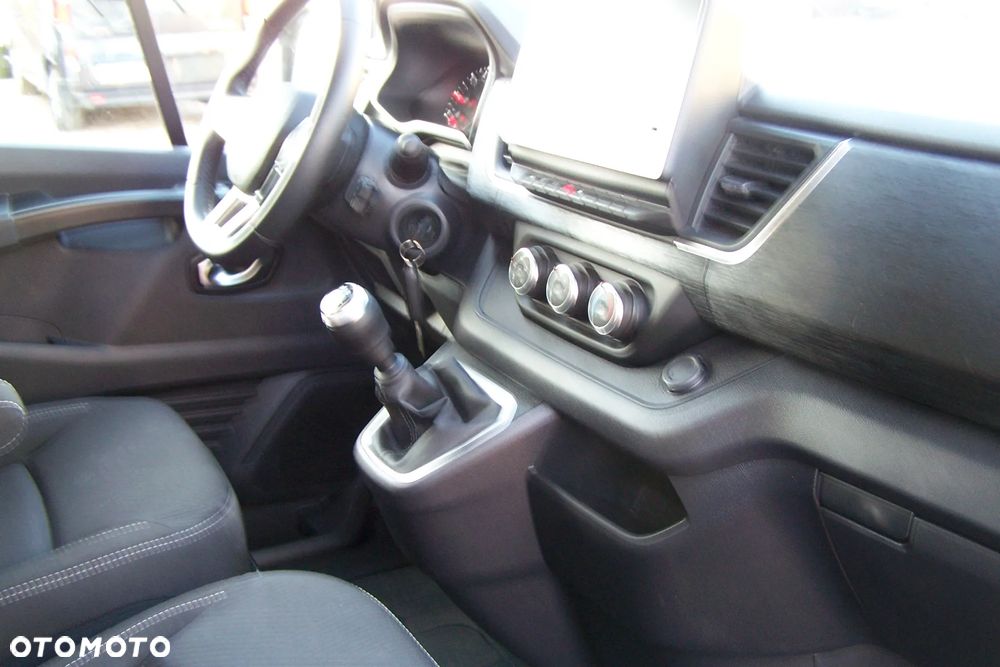 Renault Trafic - 15