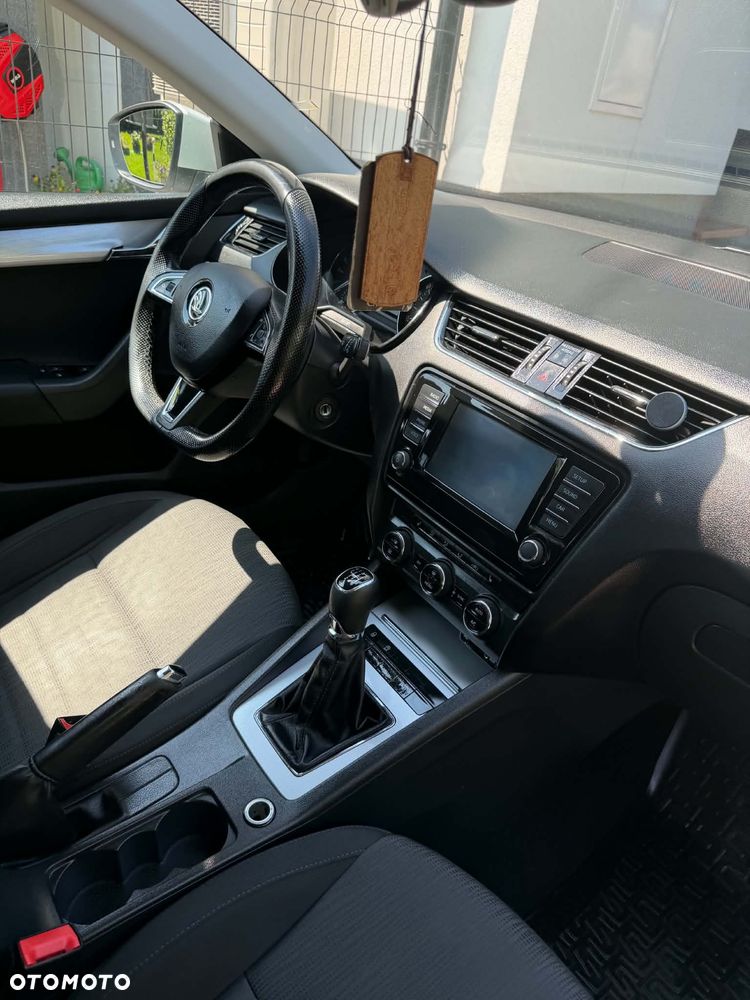 Skoda Octavia 2.0 TDI Style - 8