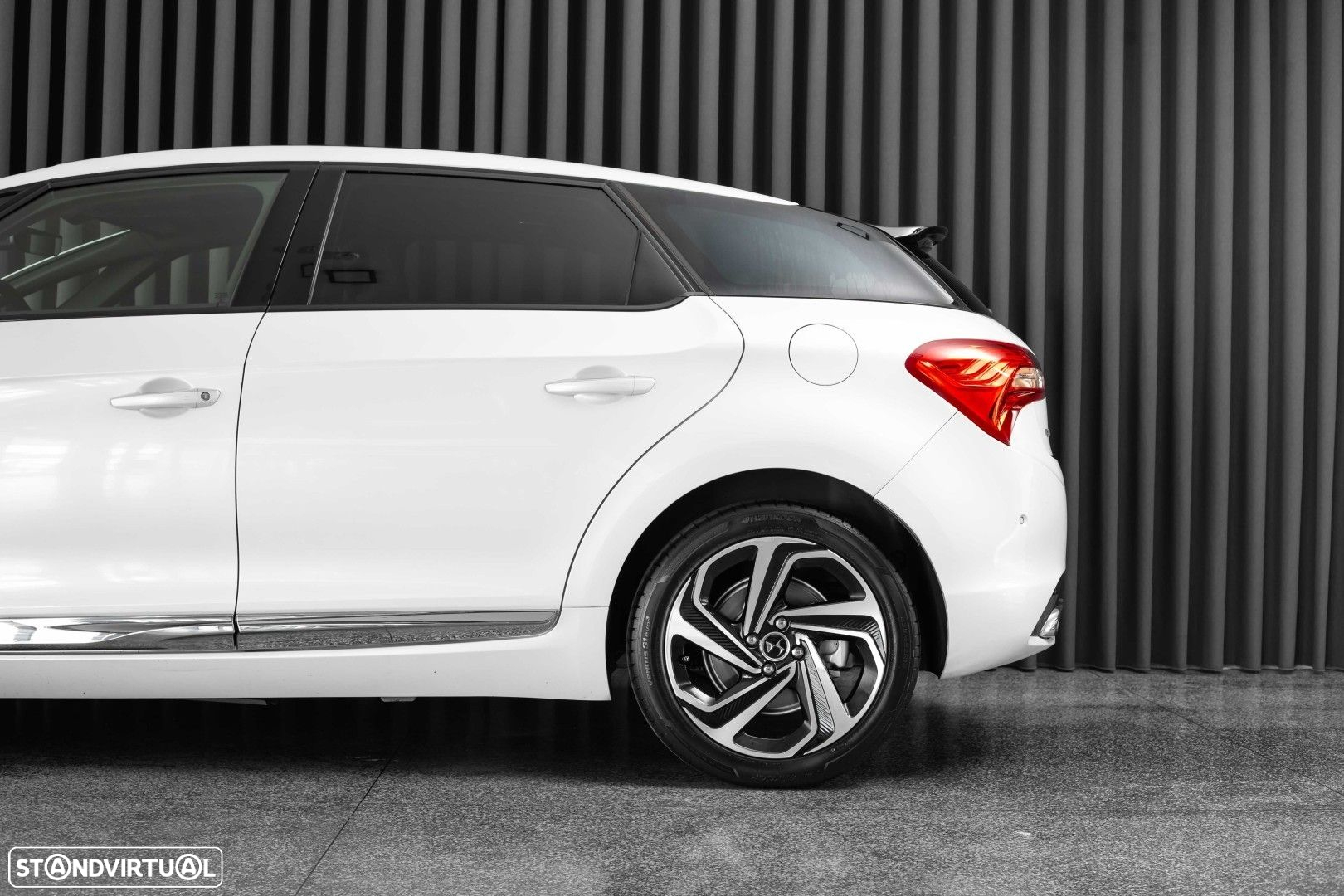 DS DS5 5 2.0 Hybrid4 Sport Chic - 10