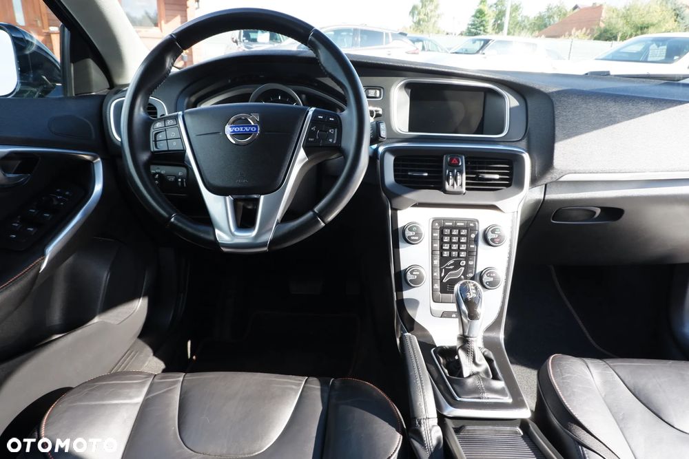 Volvo V40 D2 Powershift Ocean Race - 13