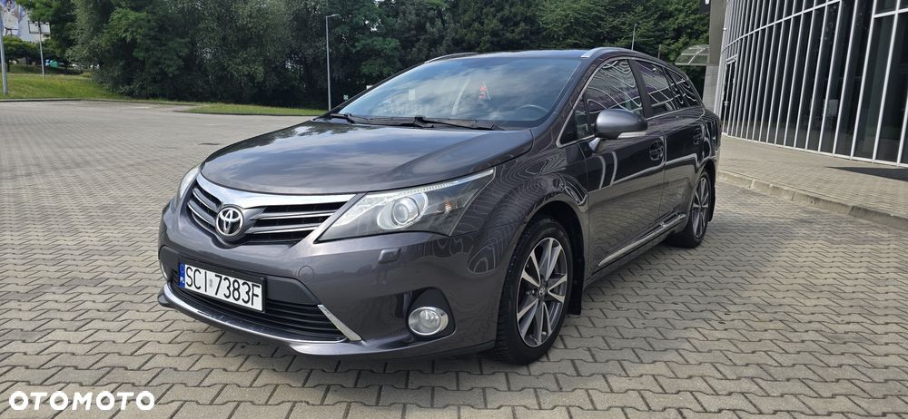 Toyota Avensis - 1