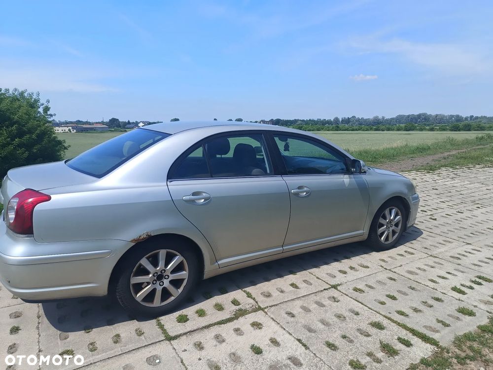 Toyota Avensis 2.0 VVT-i Prestige - 10