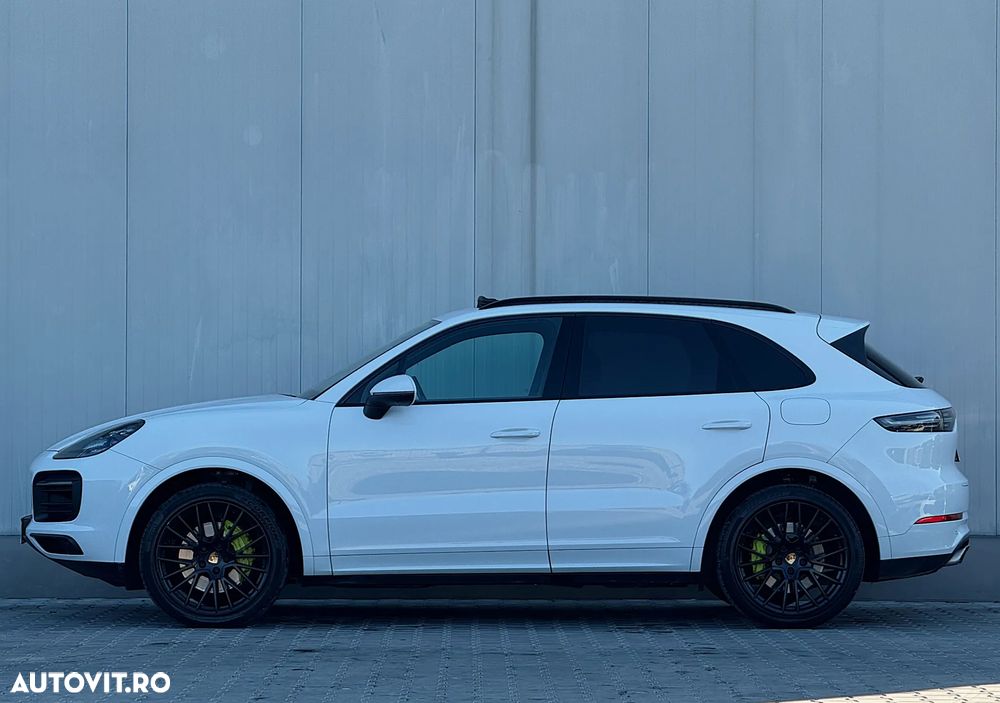 Porsche Cayenne S Hybrid Tiptronic S - 9