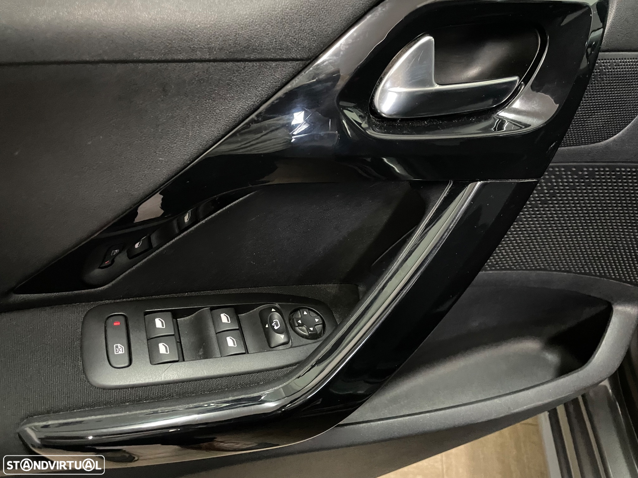 Peugeot 208 PureTech 110 Stop & Start Tech Edition - 19