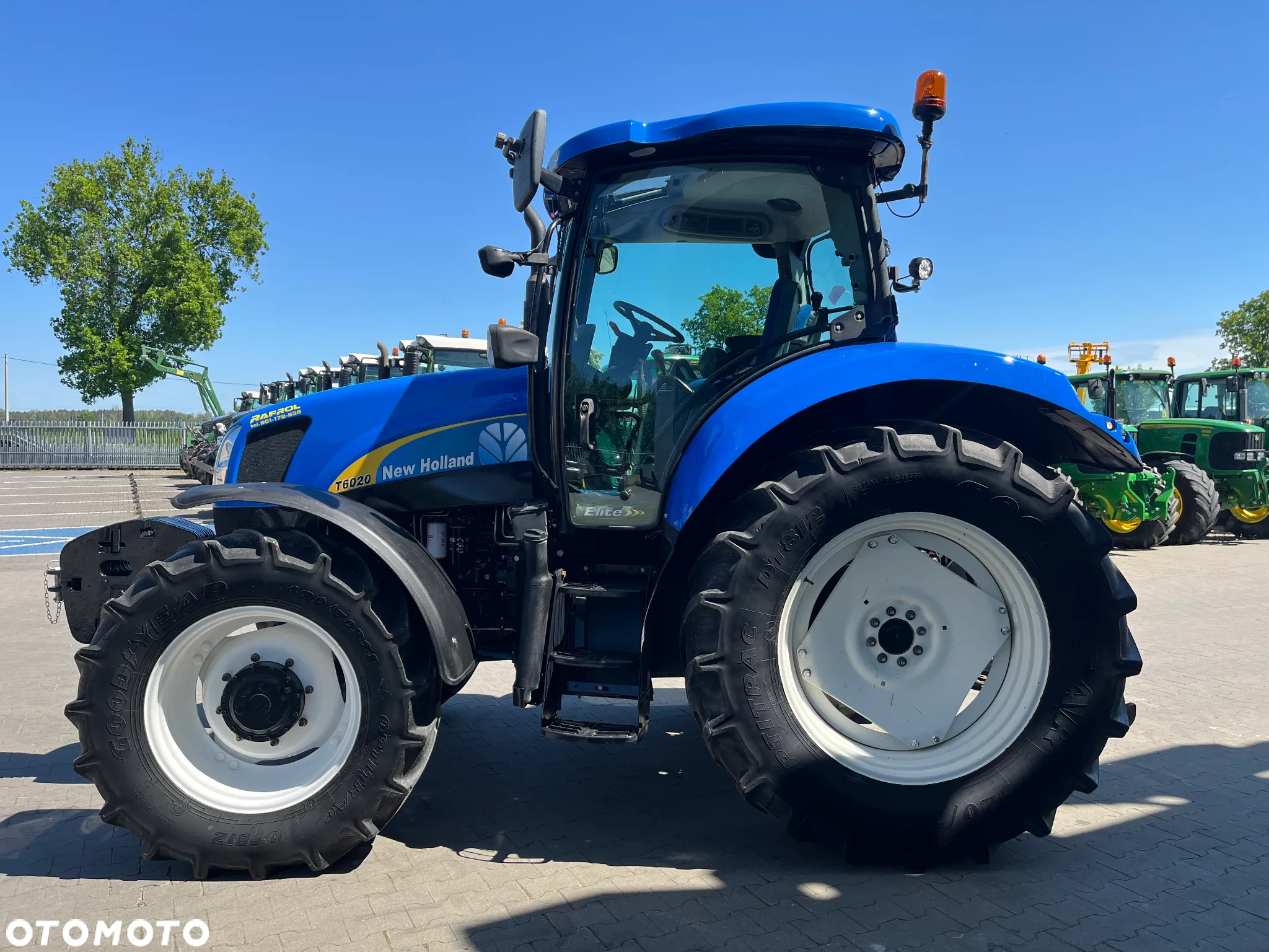 New Holland T6020 - 6