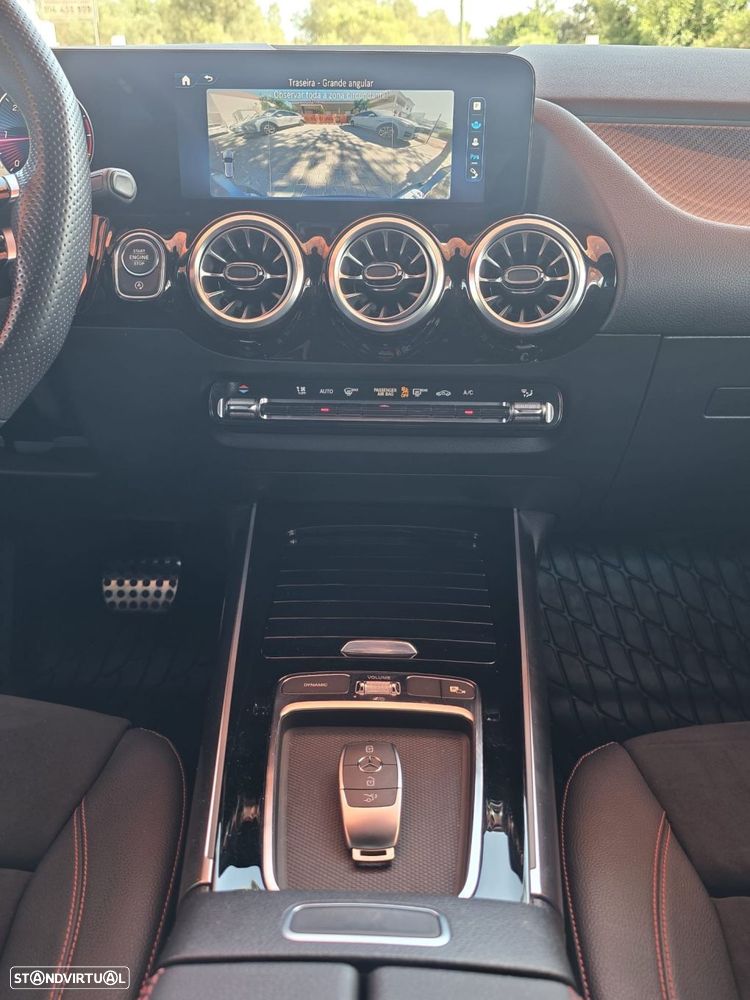 Mercedes-Benz GLA 200 d AMG Line - 15