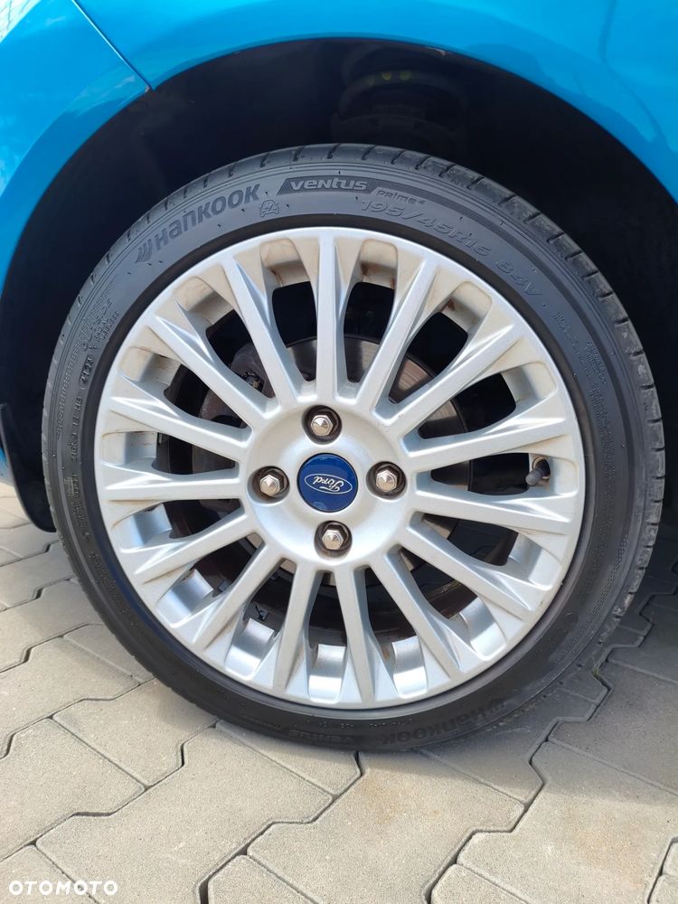 Ford Fiesta - 9