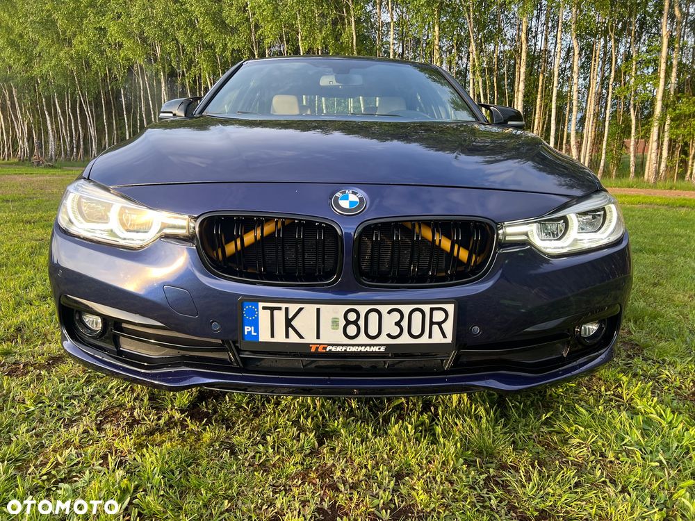 BMW Seria 3 330i xDrive Sport Line - 11