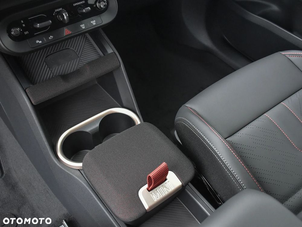 MINI Countryman - 24