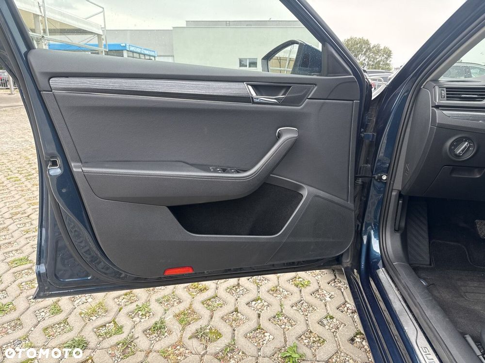 Skoda Superb - 11
