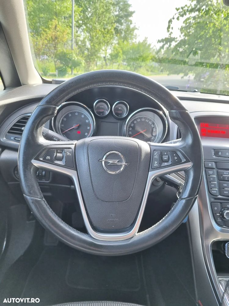 Opel Astra 1.4 Turbo - 8