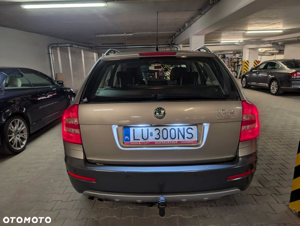 Skoda Octavia Scout 2.0 TDI DPF - 19