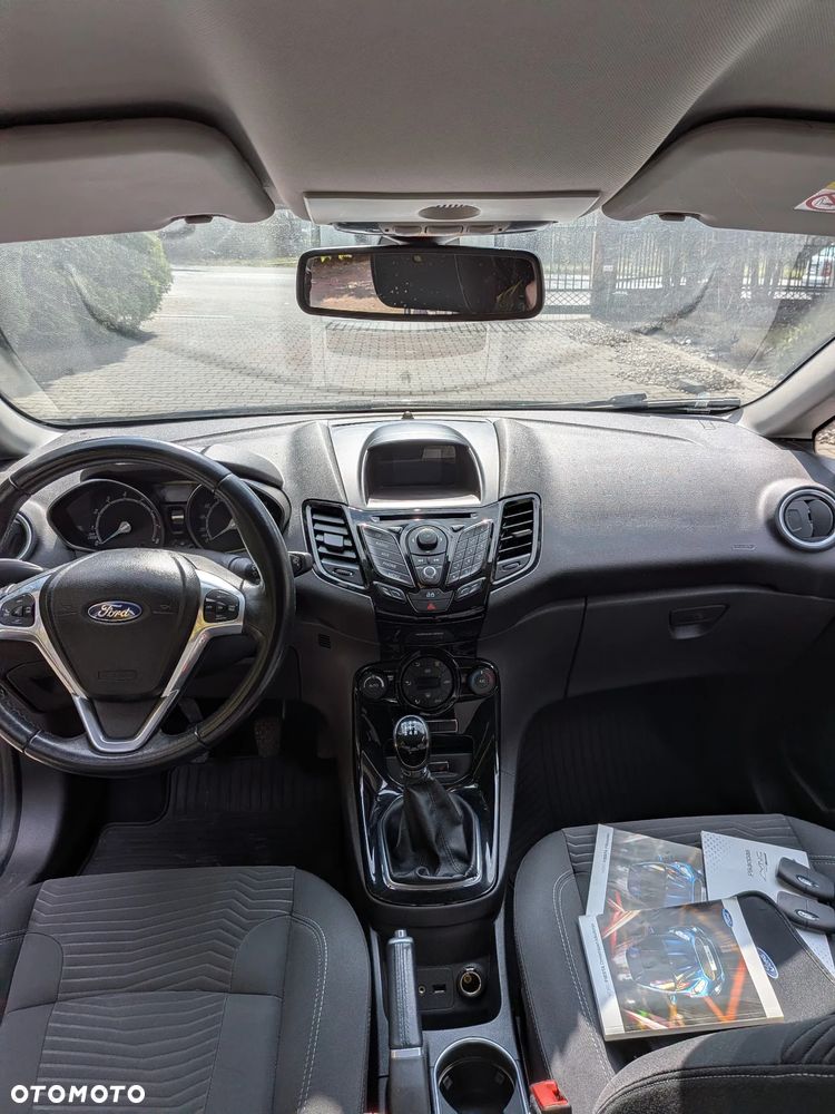 Ford Fiesta - 8