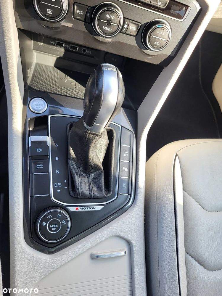 Volkswagen Tiguan Allspace 2.0 TSI 4Motion DSG OPF Highline - 27
