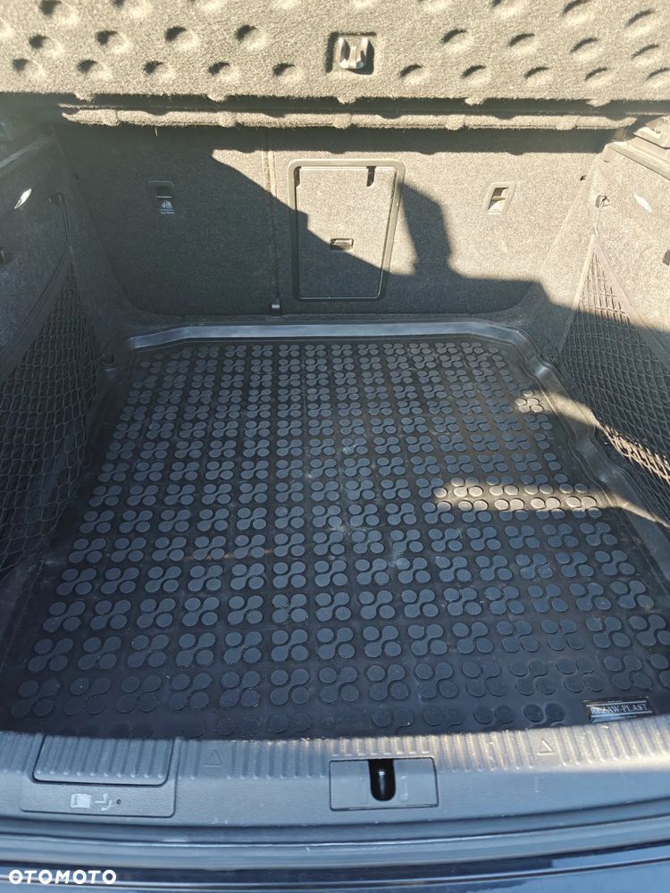 Skoda Superb 1.8 TSI L&K - 11