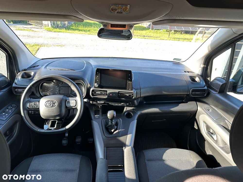 Toyota Proace City Verso 1.2 D-4T Family - 5