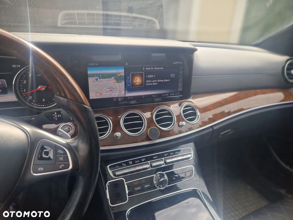 Mercedes-Benz Klasa E 300 9G-TRONIC Exclusive - 9