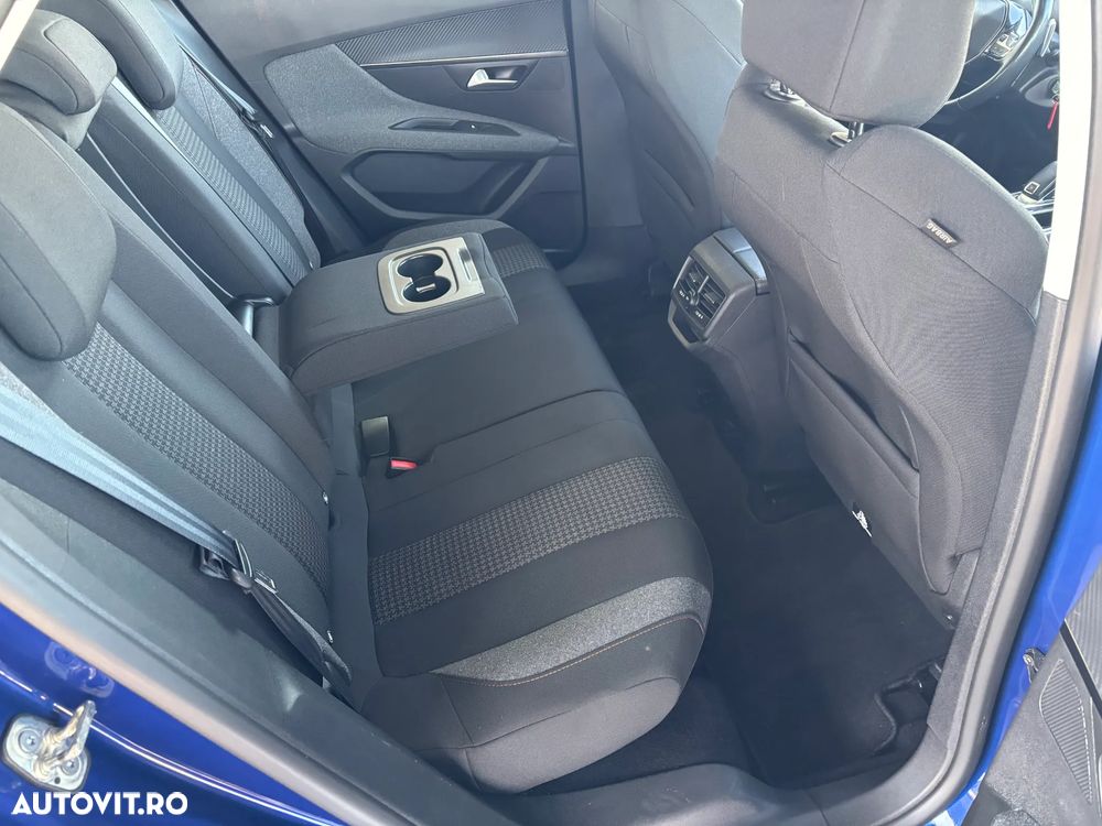 Peugeot 3008 BlueHDi 130 Stop & Start EAT8 Active Business-Paket - 38