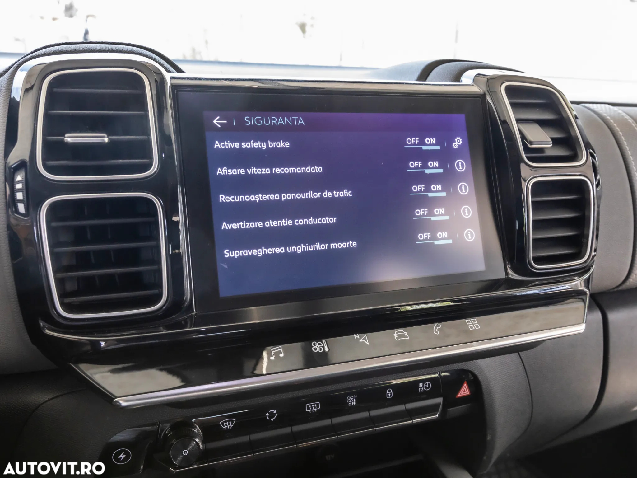 Citroën C5 Aircross 1.6 PHeV FWD 225 EAT8 Shine - 28