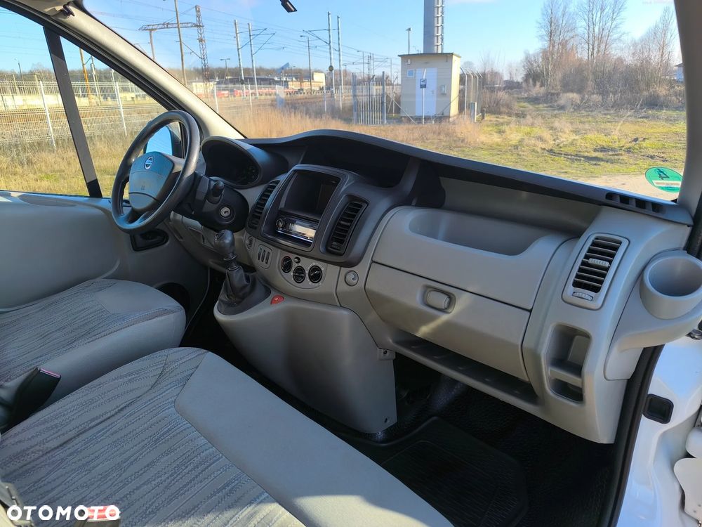 Nissan Primastar TRAFIC - 10