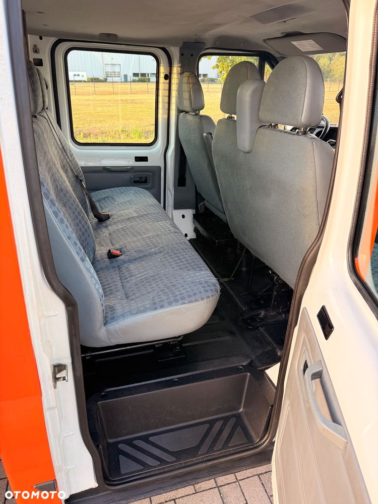 Ford Transit - 12