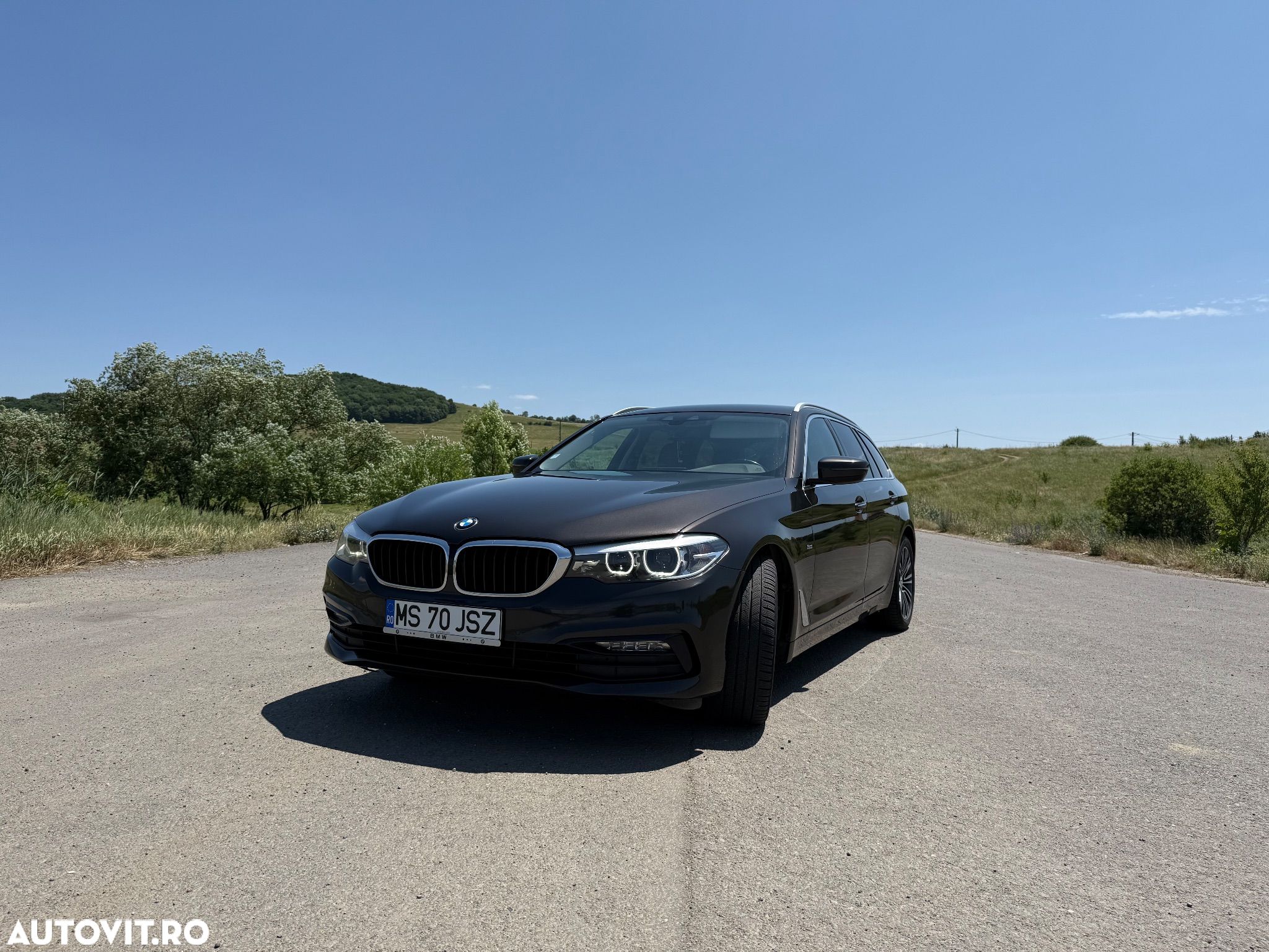 BMW Seria 5 520d Touring Aut. M Sport Edition - 1