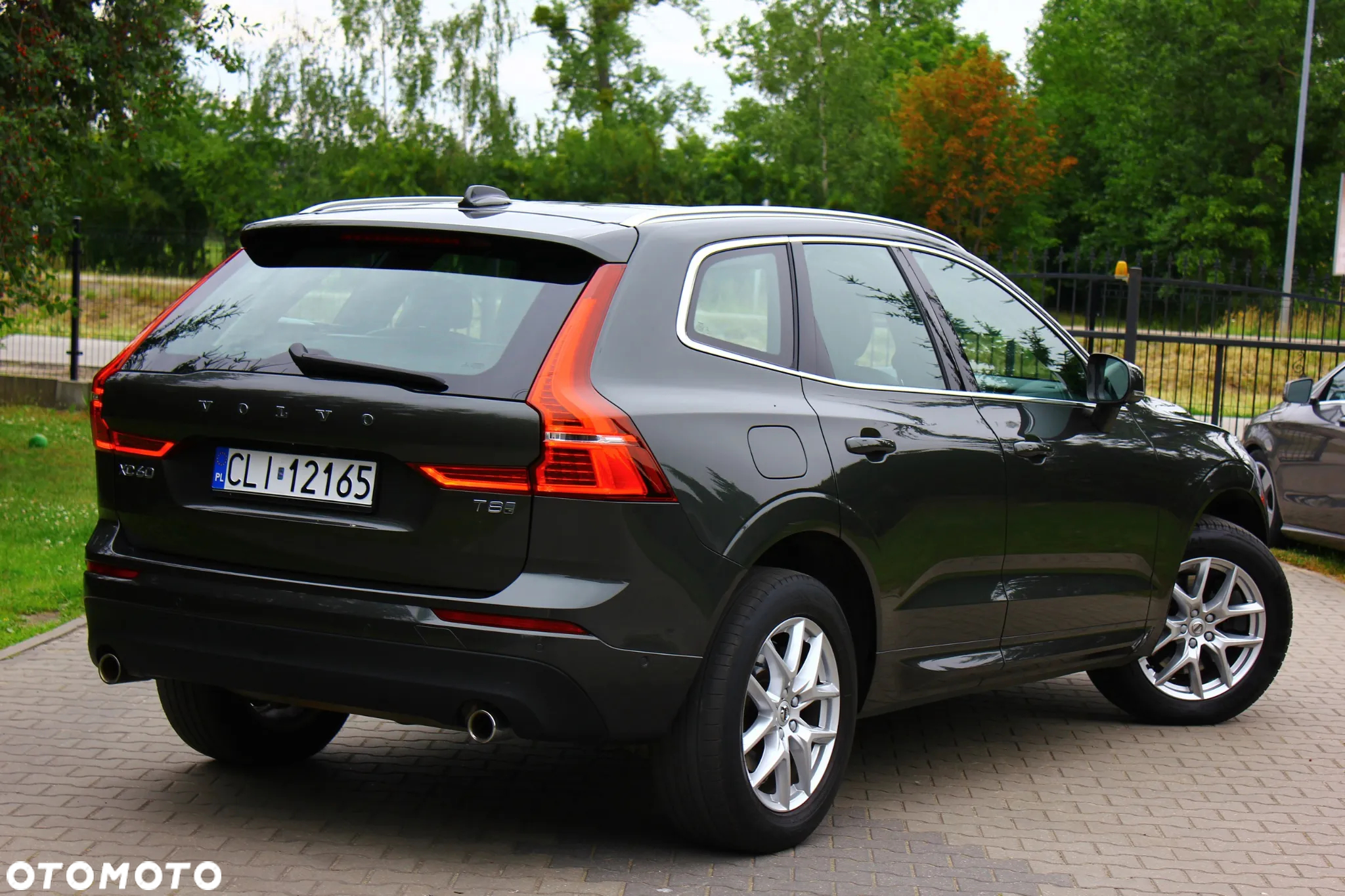 Volvo XC 60 T8 Twin Engine AWD Geartronic Momentum - 10