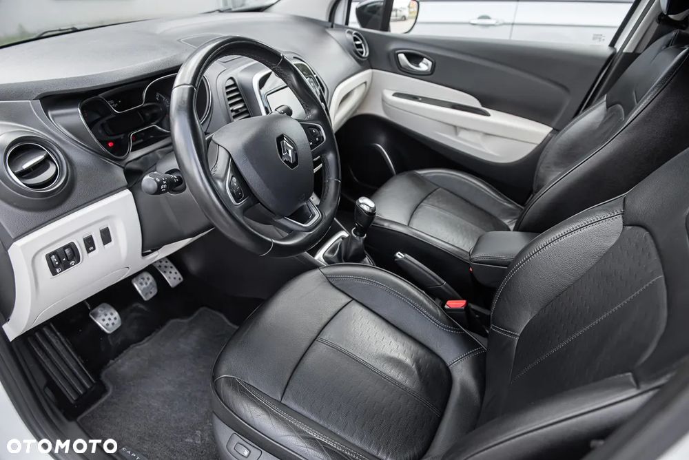 Renault Captur - 16