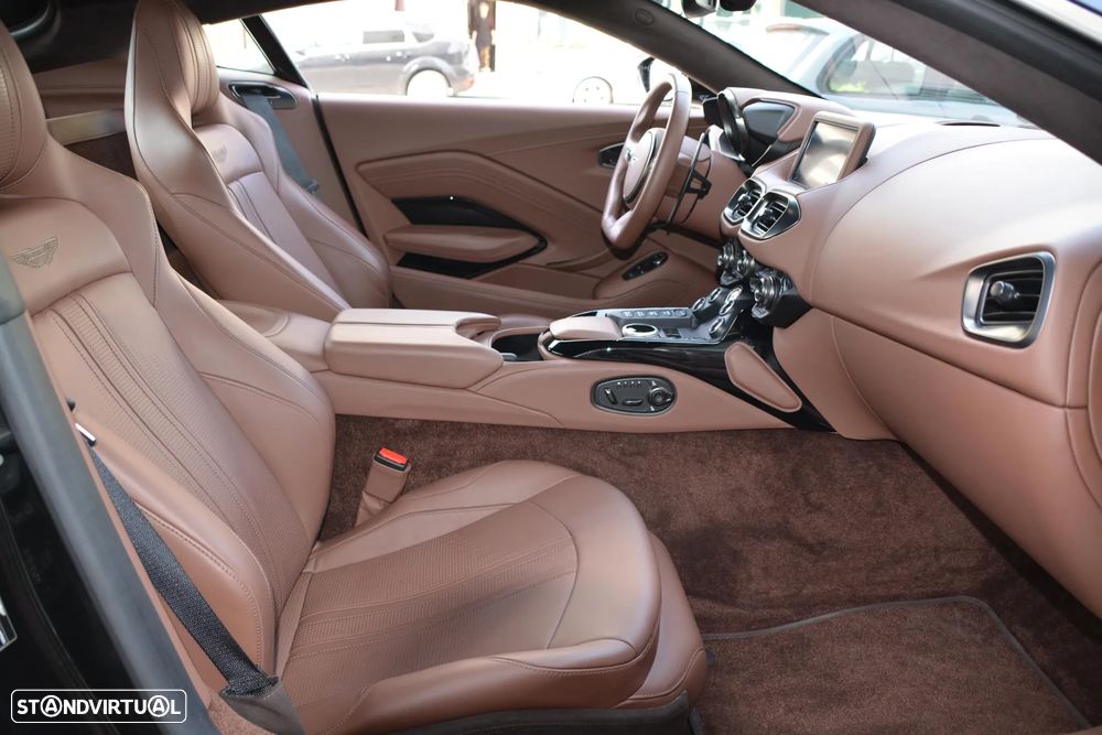Aston Martin Vantage Coupe V8 - 53