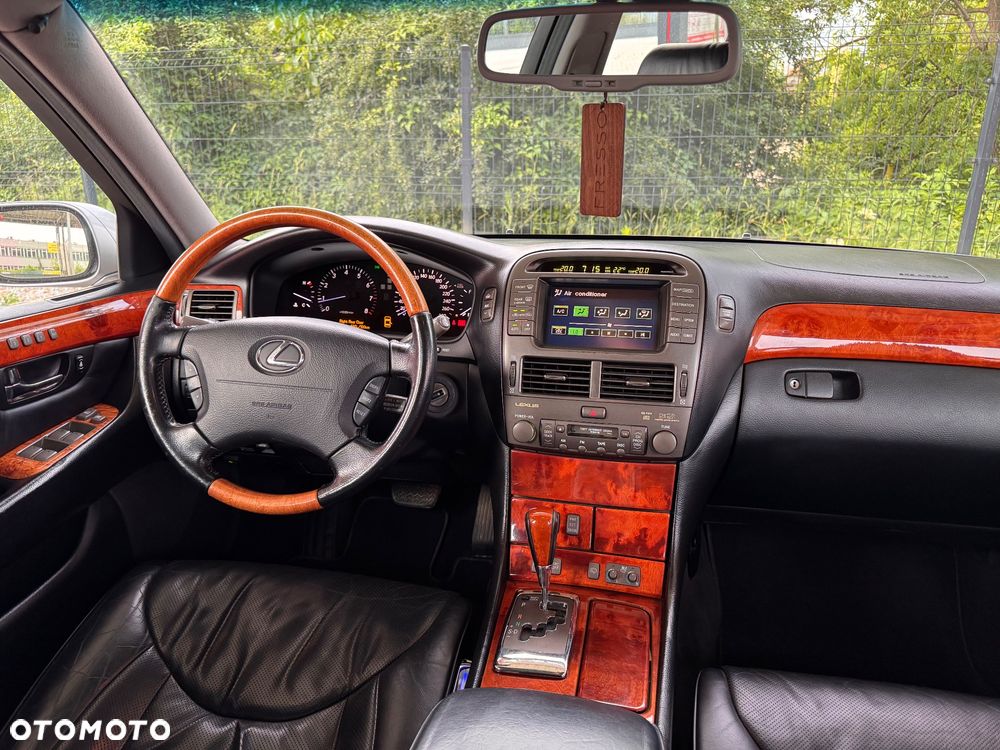 Lexus LS 430 - 9