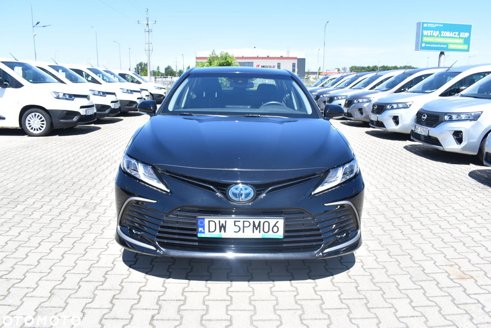 Toyota Camry 2.5 Hybrid Comfort CVT - 4