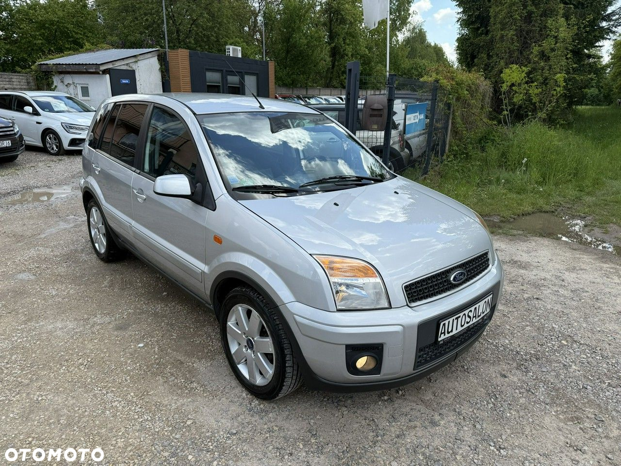 Ford Fusion - 4