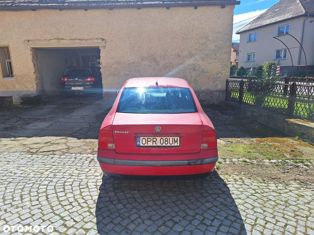 Volkswagen Passat - 3