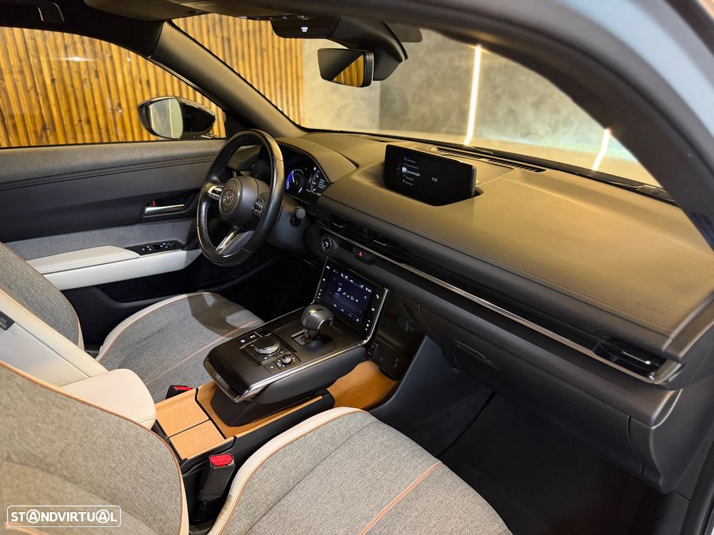 Mazda MX-30 e-SKYACTIV Advantage+Modern Confidence - 26