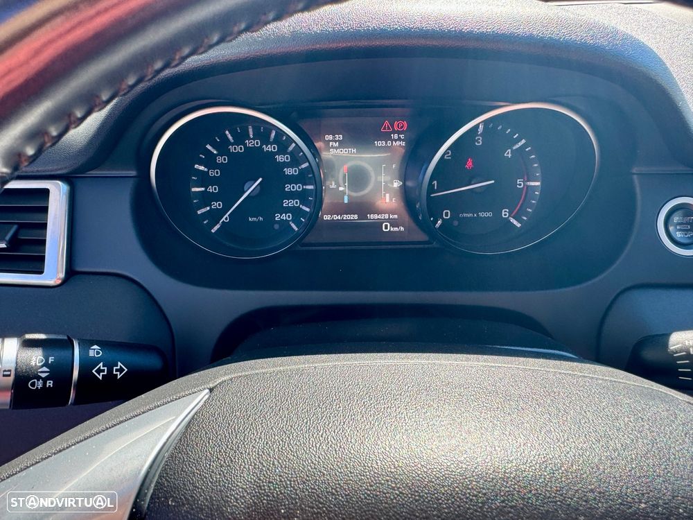 Land Rover Discovery Sport TD4 HSE - 9