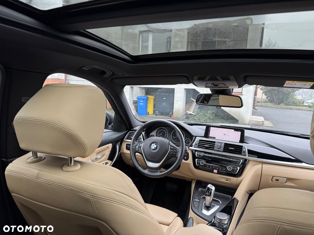 BMW Seria 3 320i Luxury Line - 27