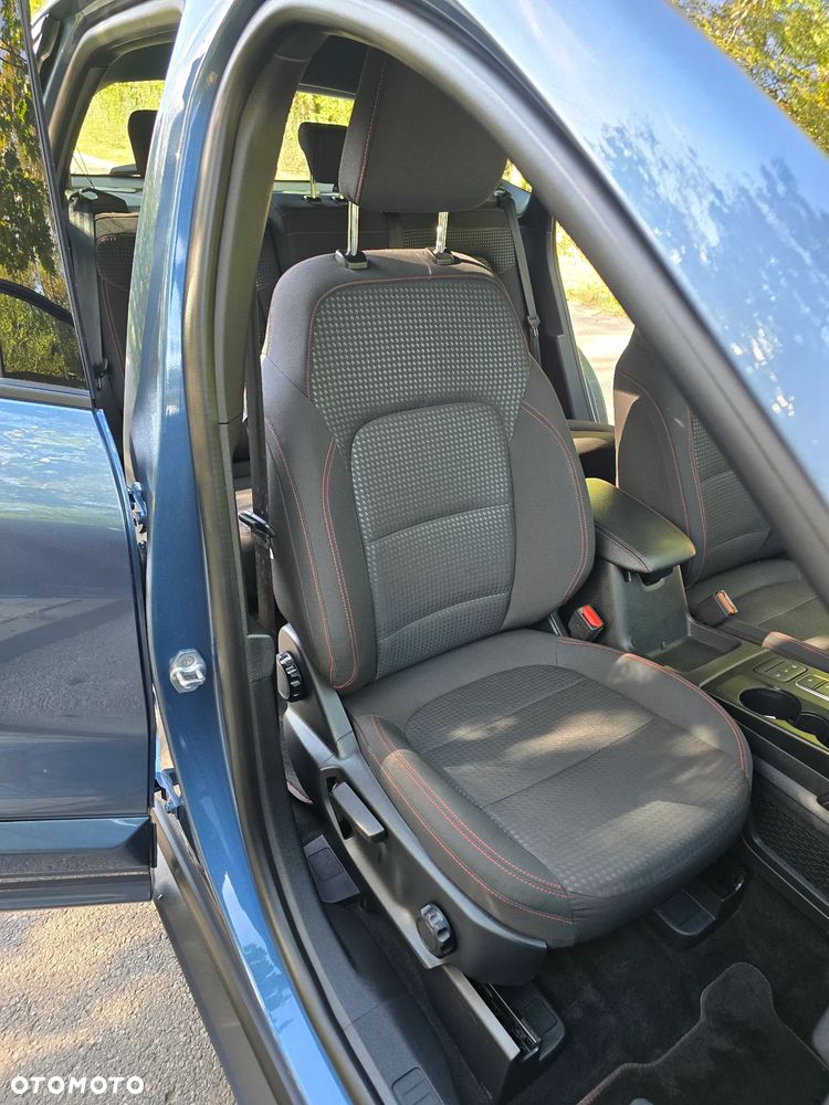 Ford Kuga 2.5P PHEV FWD ST-Line X - 25