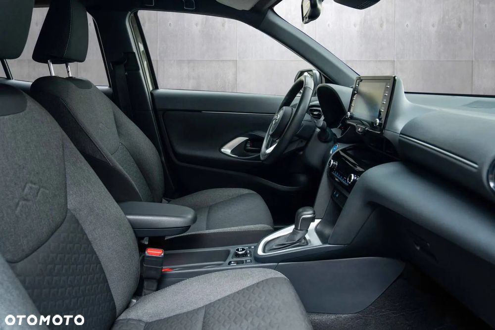 Toyota Yaris Cross - 17