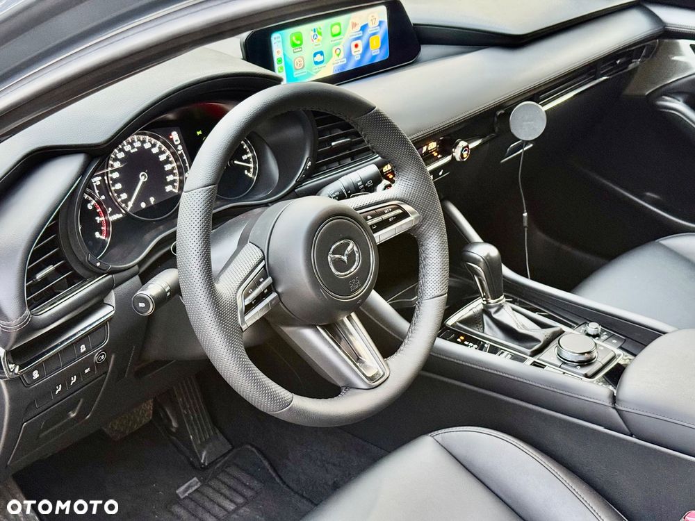 Mazda 3 - 10