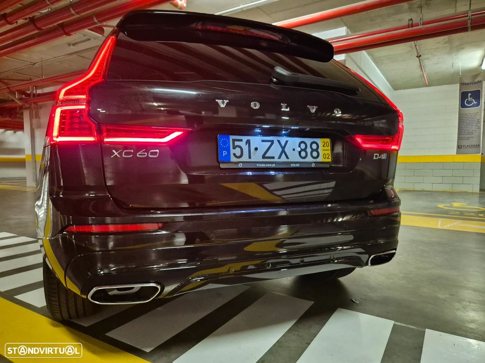 Volvo XC 60 2.0 D4 R-Design Geartronic - 14