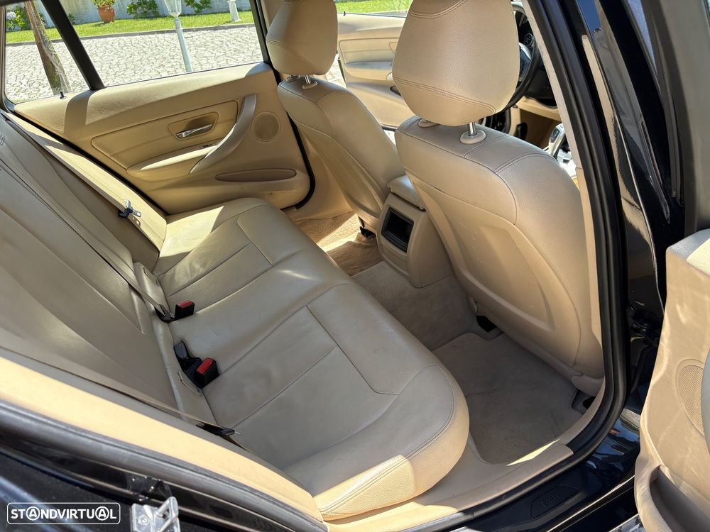 BMW 318 d Auto Line Luxury — fotografia 37