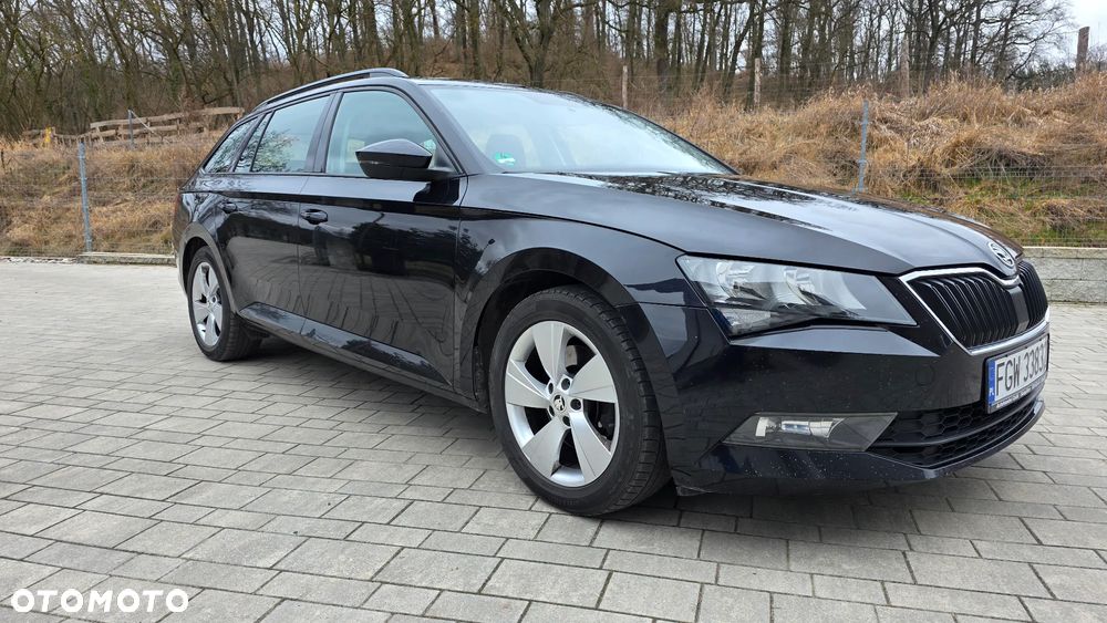 Skoda Superb 1.6 TDI GreenLine - 10