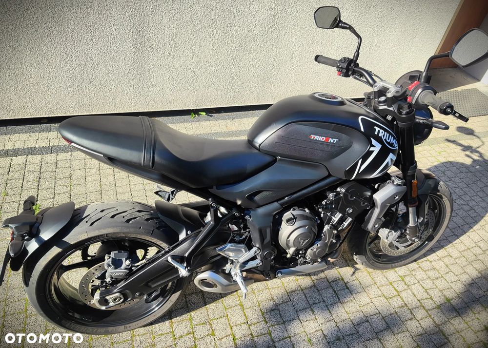 Triumph Trident - 6