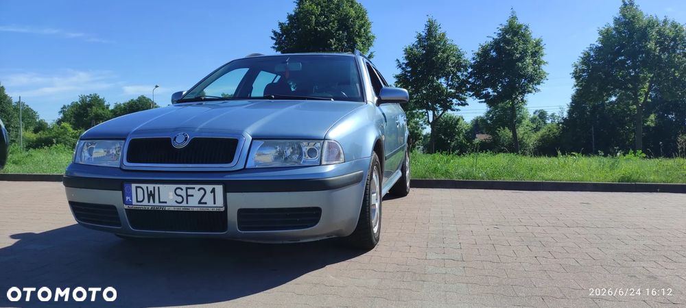 Skoda Octavia 2.0 Elegance - 2
