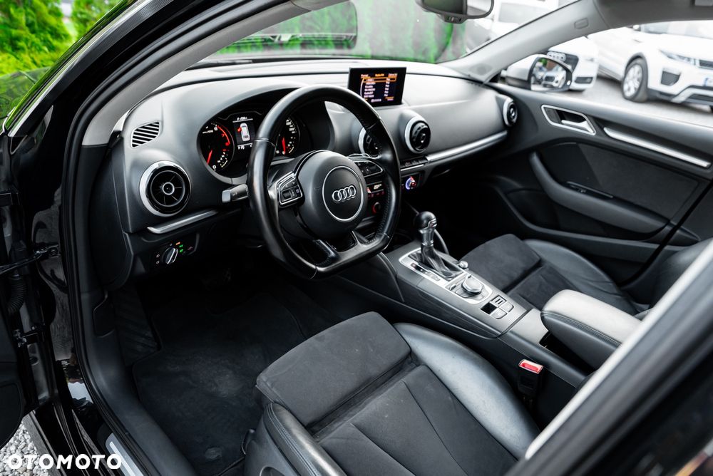 Audi A3 Sportback 1.8 TFSI S tronic S line Sportpaket - 17