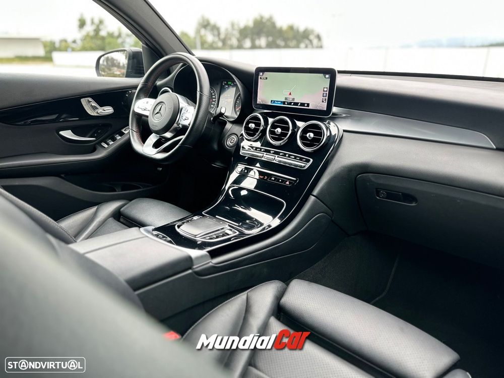Mercedes-Benz GLC 300 e Coupé 4Matic - 35