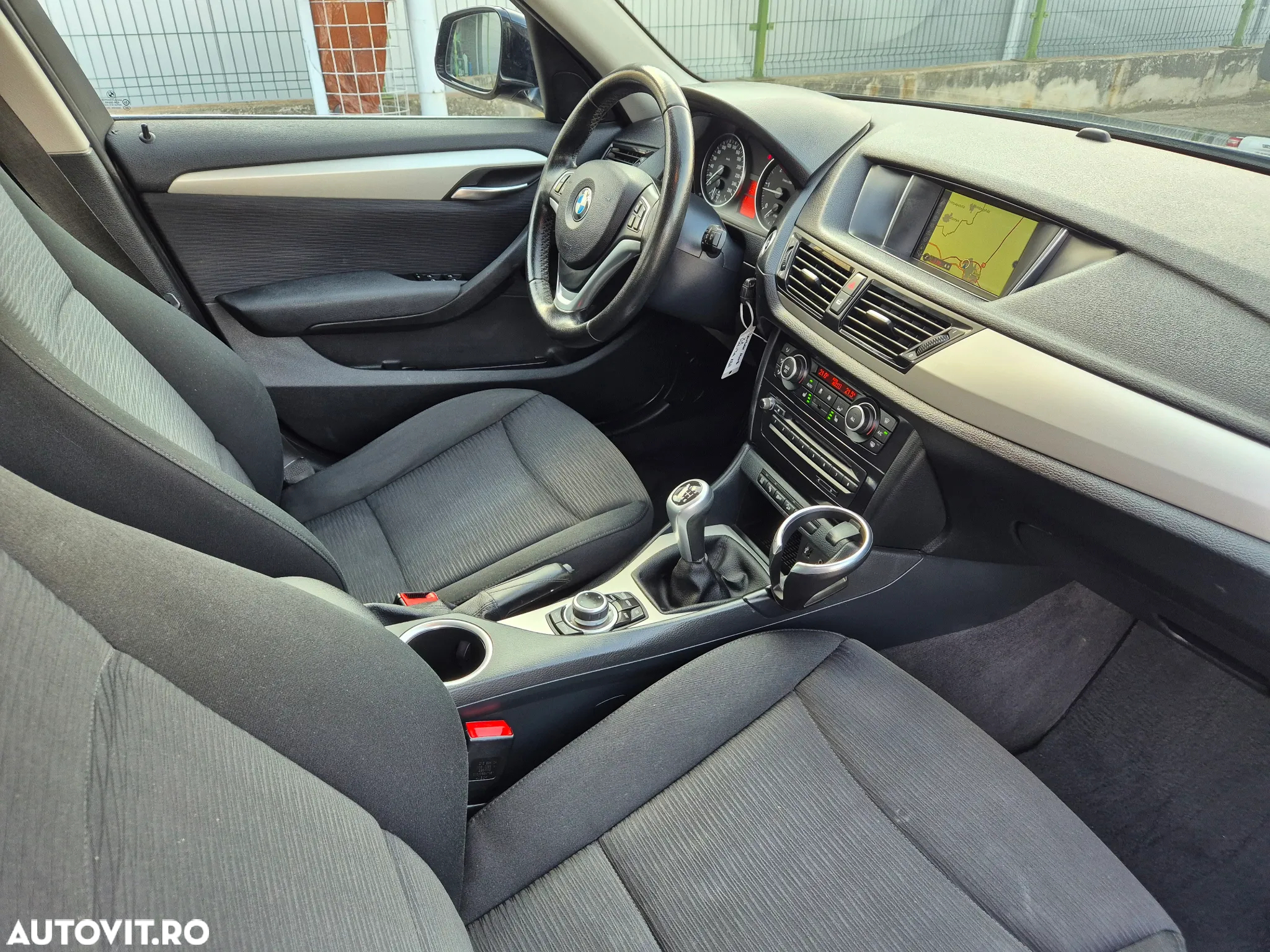 BMW X1 xDrive18d Sport Line - 7
