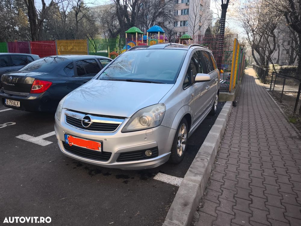 Opel Zafira 2.0 Turbo Edition Plus - 1