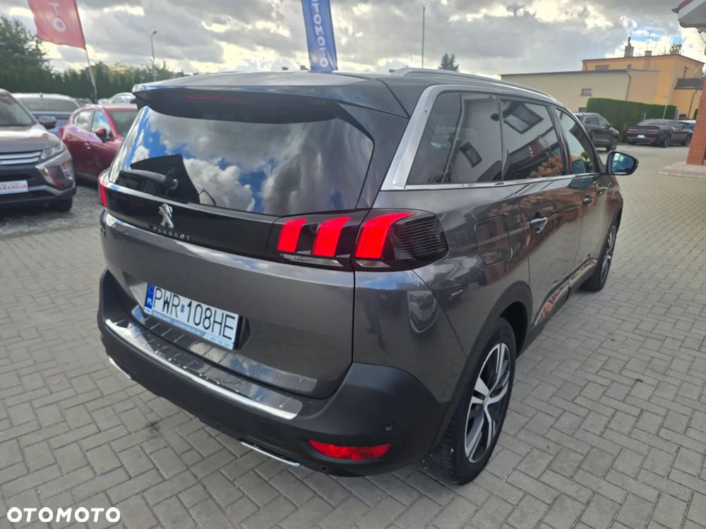 Peugeot 5008 - 4