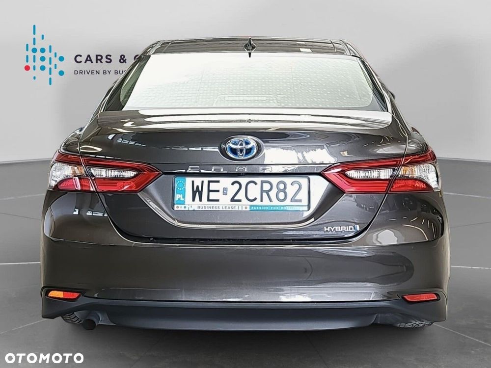 Toyota Camry 2.5 Hybrid Comfort CVT - 24